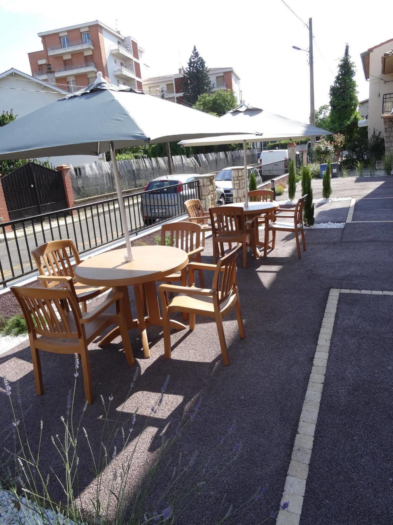 Hotel Prado Avec Parking - Proche Zenith Toulouse Eksteriør bilde